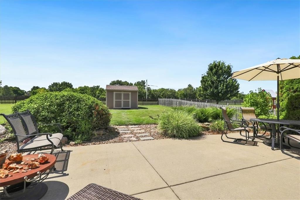 13030 NW Ridgeview Dr, Platte City, MO 64079