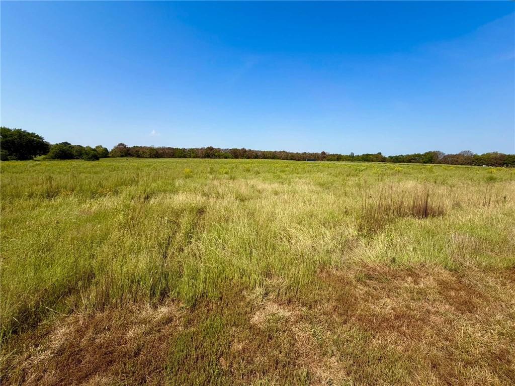 29610 S West Outer Rd, Harrisonville, MO 64701
