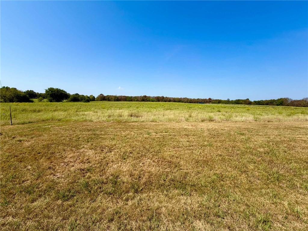 29610 S West Outer Rd, Harrisonville, MO 64701