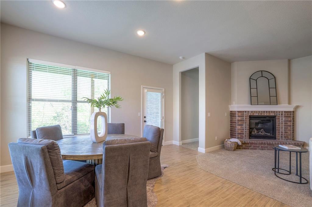 18460 W 195 Ter, Spring Hill, KS 66083