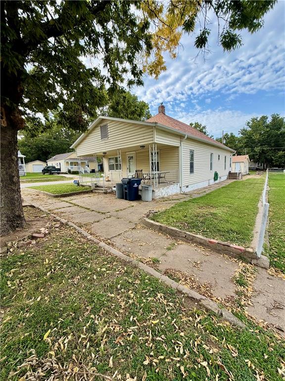 800 E Hill St, Independence, KS 67301