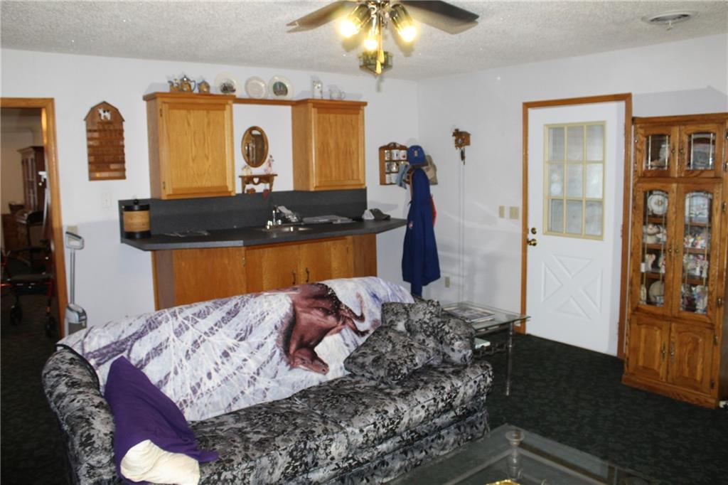 220 W Garfield St, Iola, KS 66749
