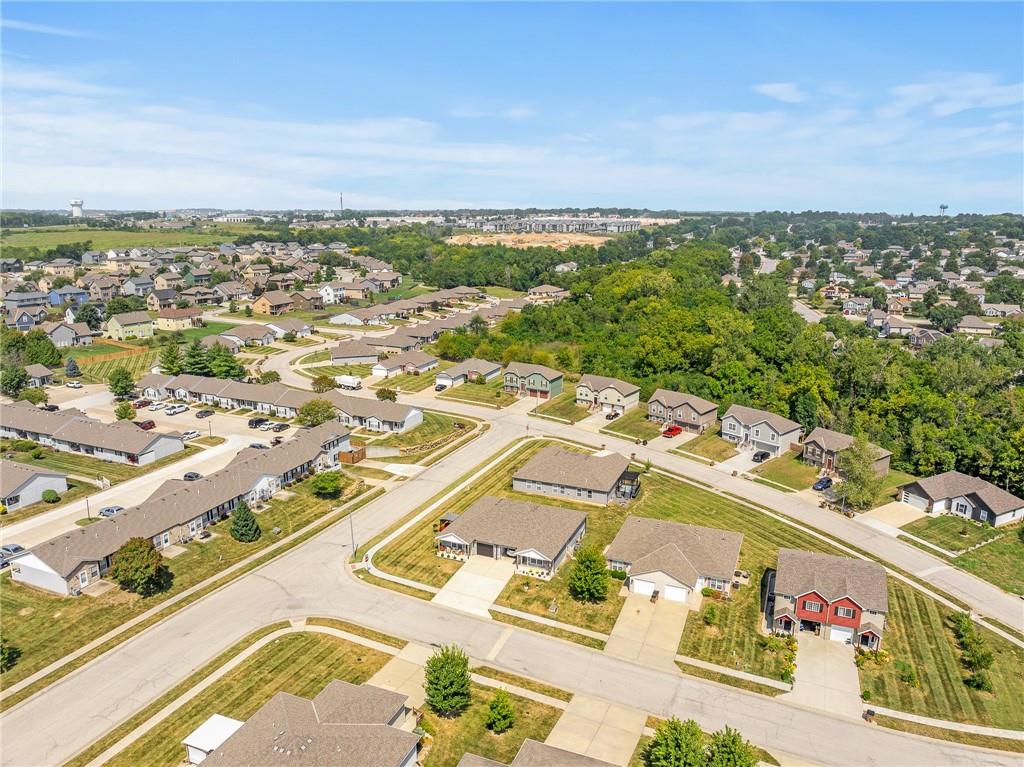 1722 Joann Dr, Raymore, MO 64083