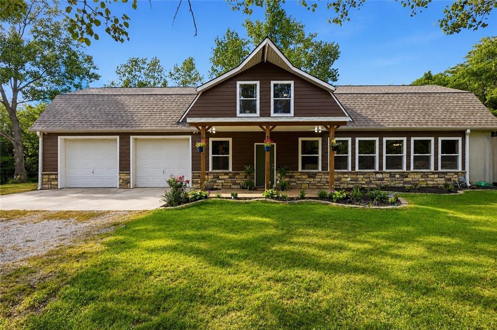 12632 Elkhorn Rd, Rayville, MO 64084