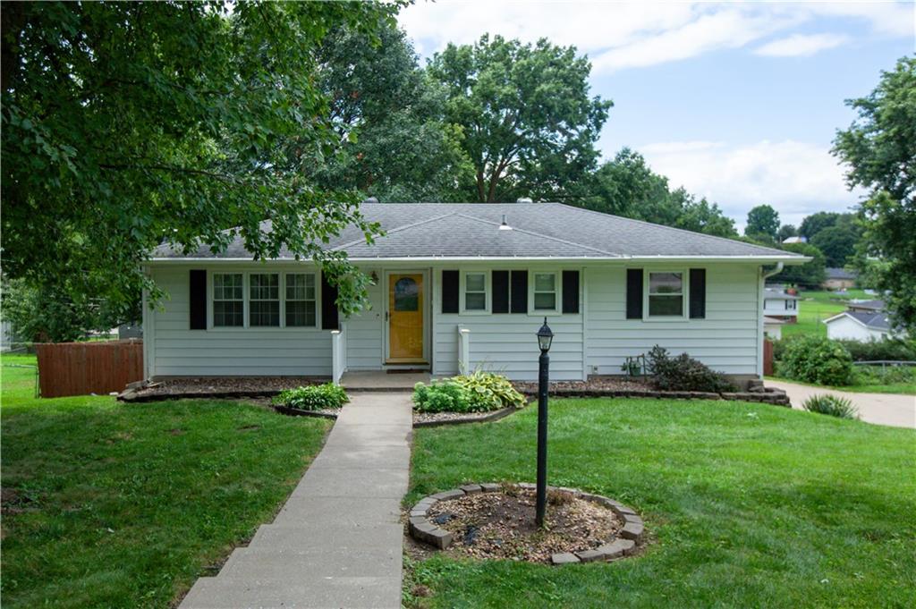 5902 Pleasant Ave, St Joseph, MO 64503