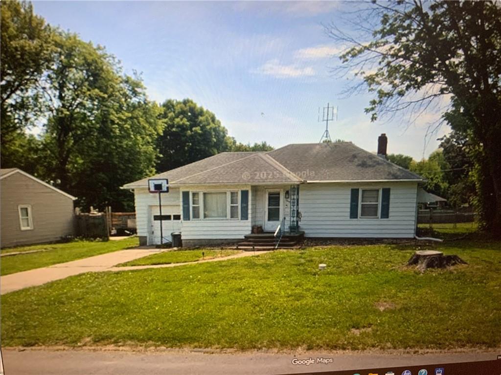 3202 Duncan St, St Joseph, MO 64507