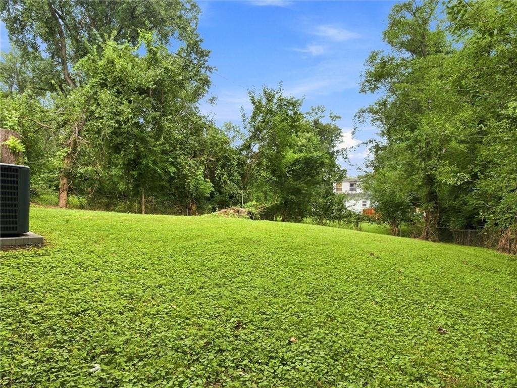4660 E 43rd Ter, Kansas City, MO 64130