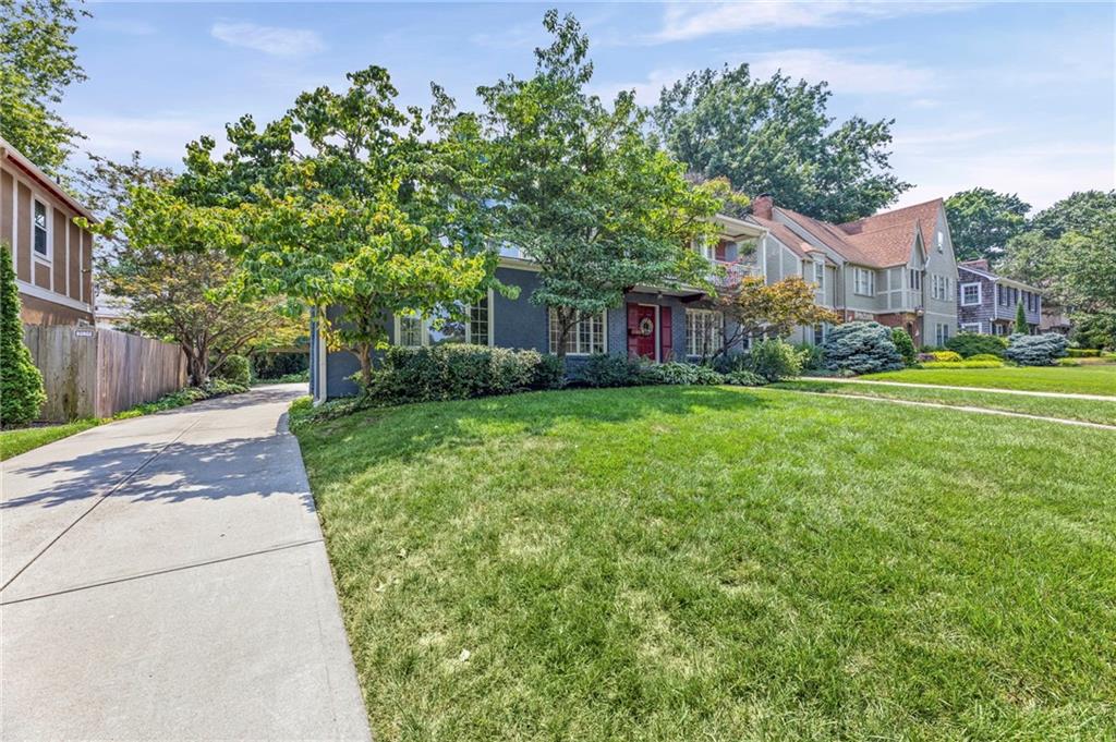 437 W 66th Ter, Kansas City, MO 64113