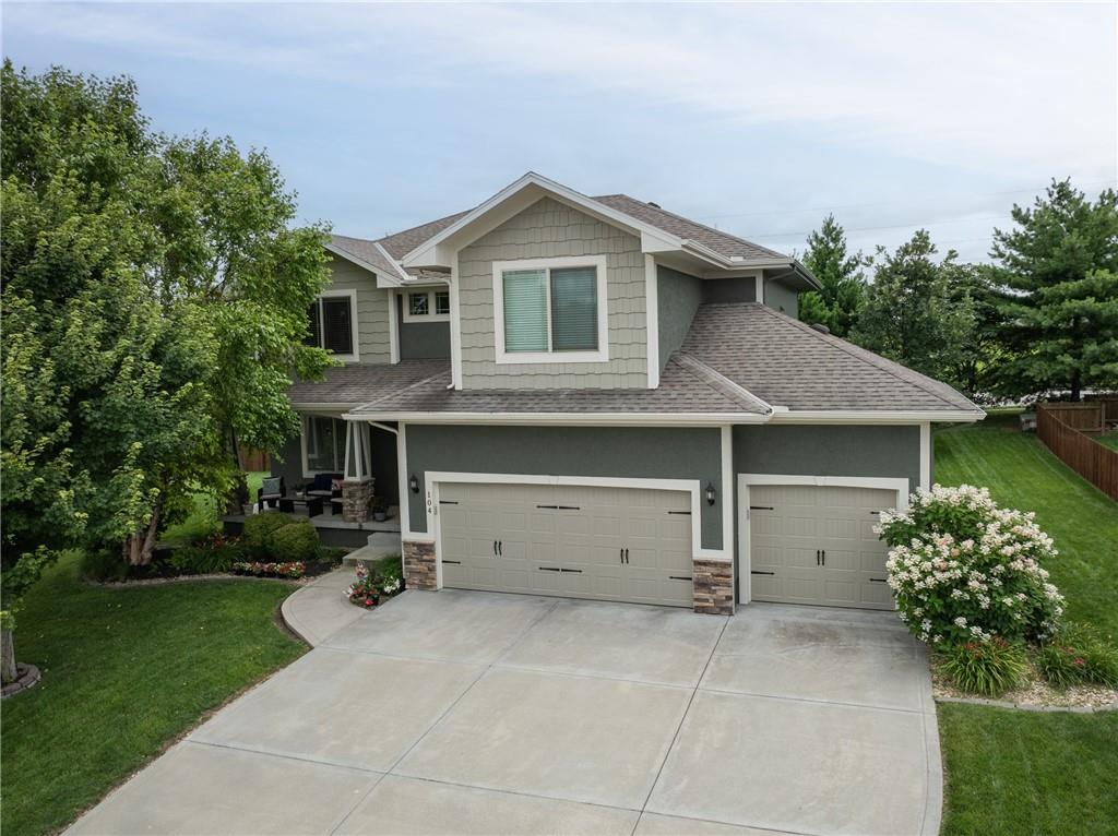 104 SW Greenbriar Dr, Blue Springs, MO 64064