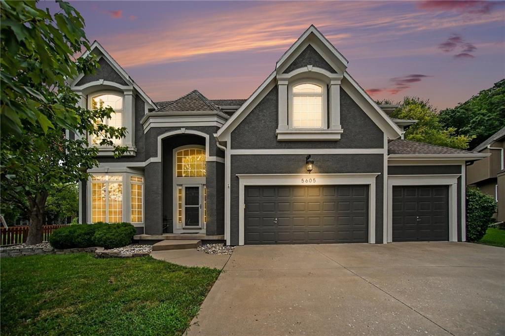 5605 NE Misty Meadow Pl, Lee's Summit, MO 64064