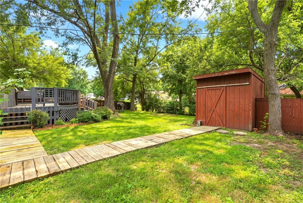7306 Dearborn St, Overland Park, KS 66204