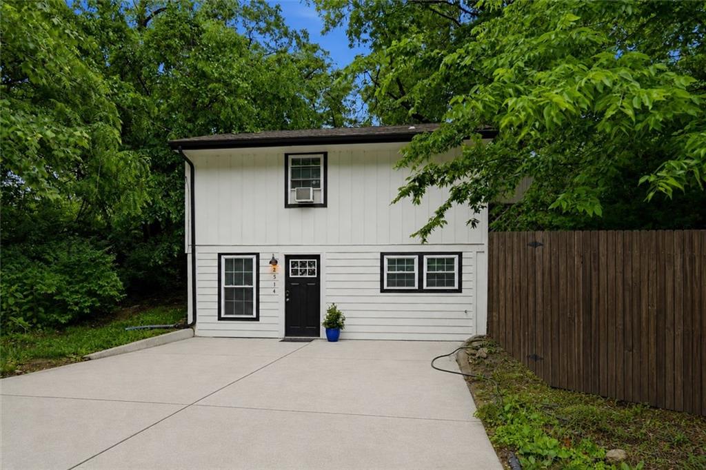 2514 NE 76th St, Kansas City, MO 64118