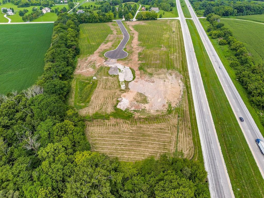 822 Kidwell Ct, Lone Jack, MO 64070