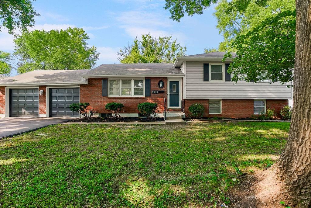 6404 E 133rd Ter, Grandview, MO 64030