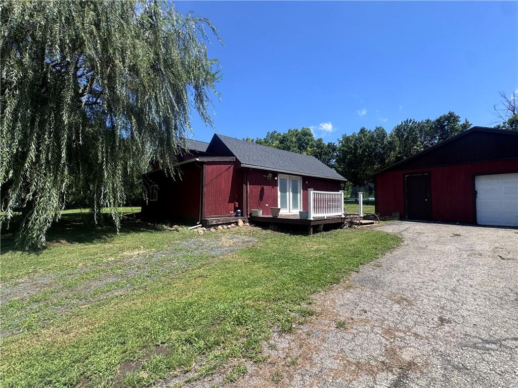 909 Linn St, Valley Falls, KS 66088