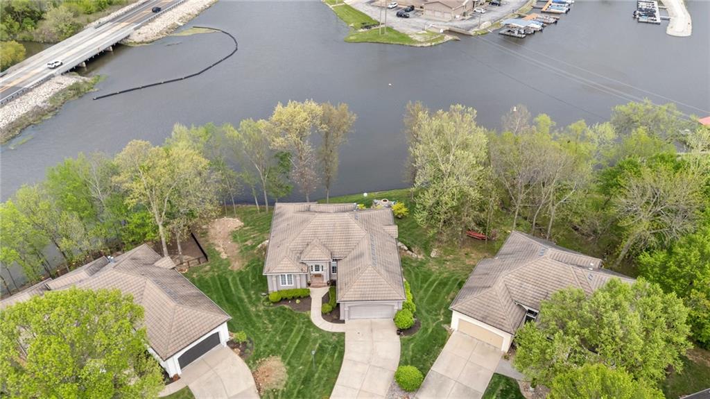 124 Teton Rg, Lake Winnebago, MO 64034