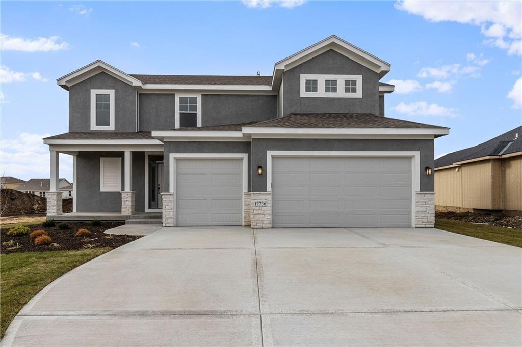 16951 S Illusion St, Olathe, KS 66062