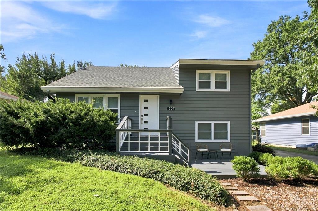 837 W 22nd St, Lawrence, KS 66046