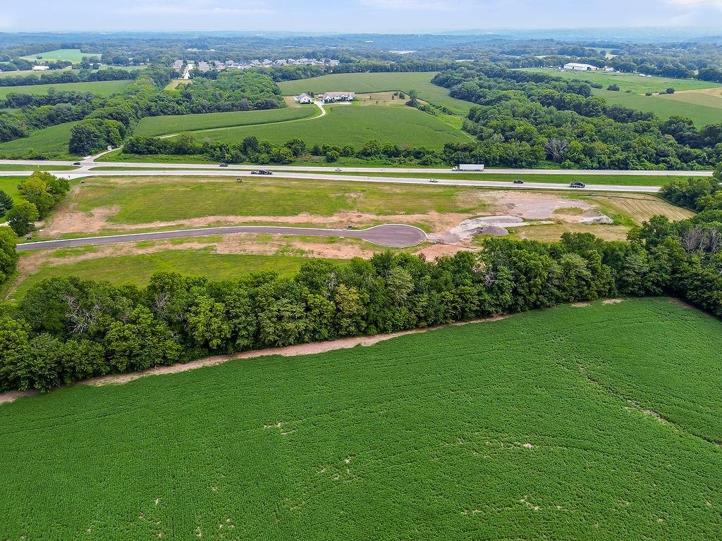 818 Kidwell Ct, Lone Jack, MO 64070