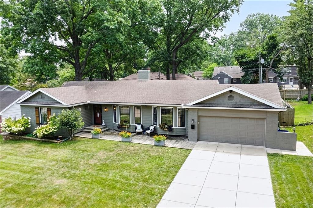 5701 W 84th Ter, Overland Park, KS 66207
