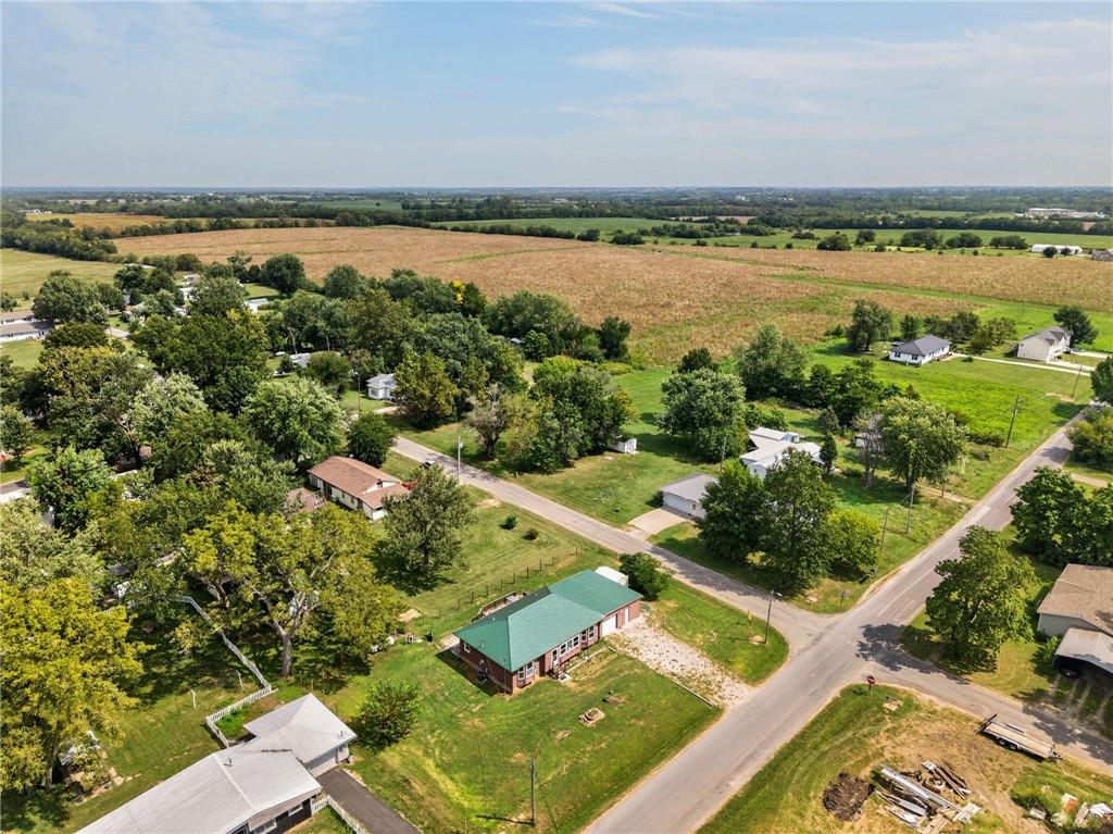 305 E Elm St, Polo, MO 64671