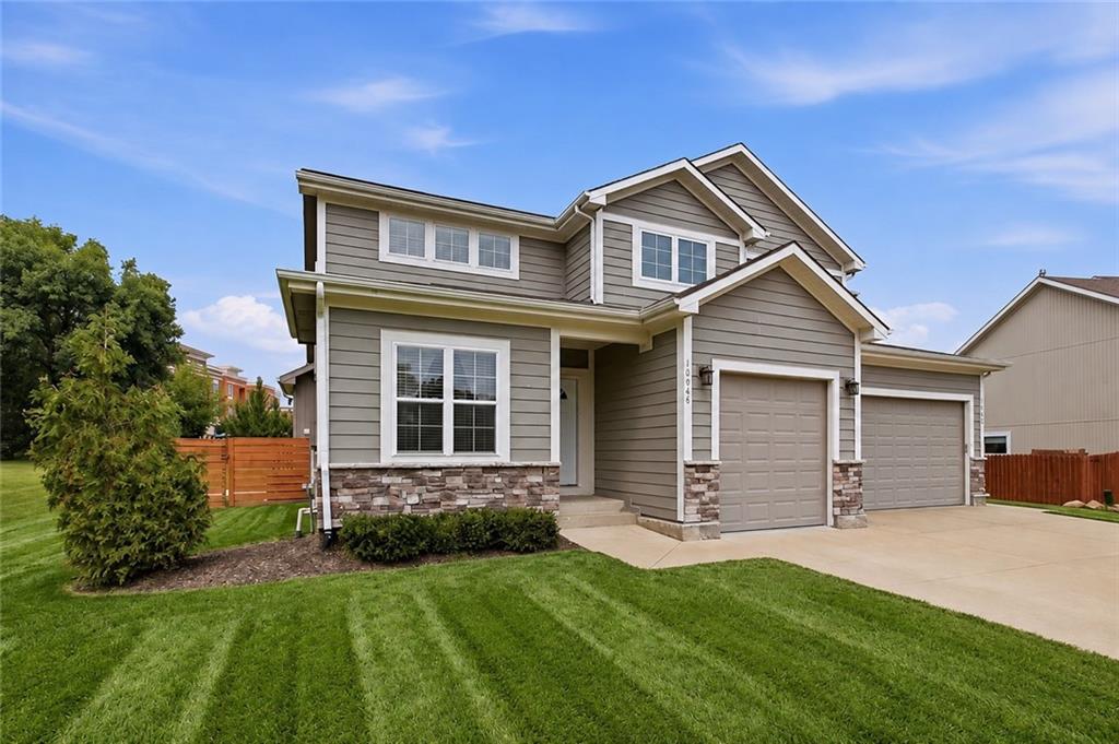 10906 W 115th St, Overland Park, KS 66210