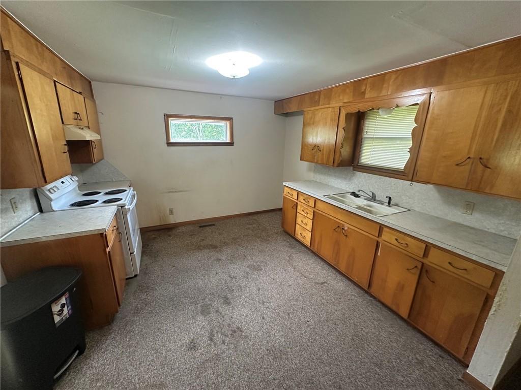 1408 N 3rd St, Neodesha, KS 66757