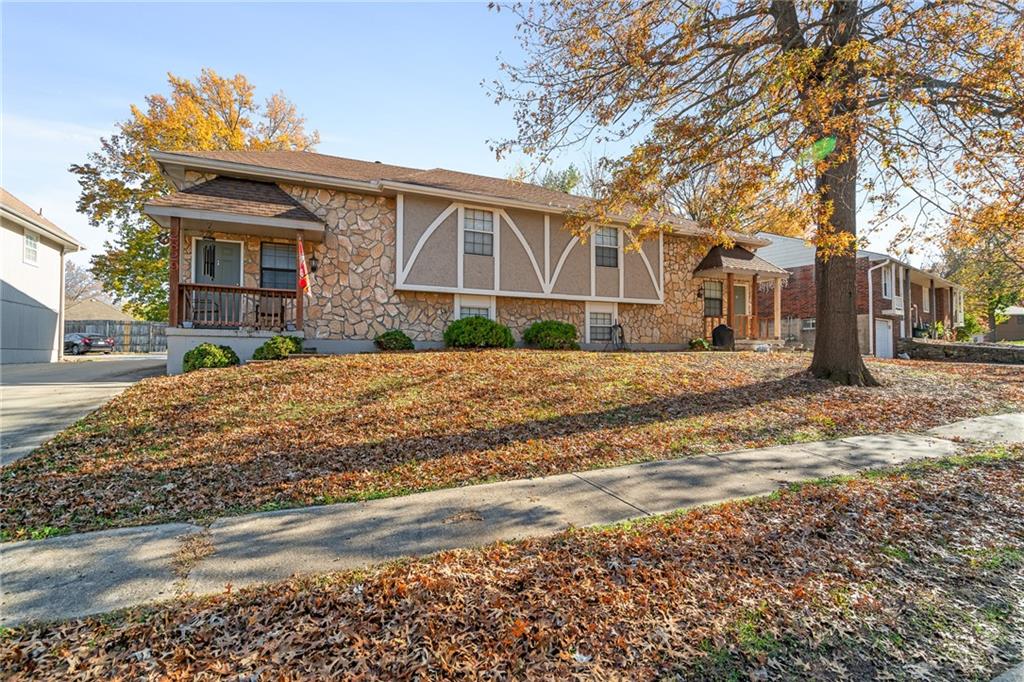2829 Tepee Ave, Independence, MO 64057