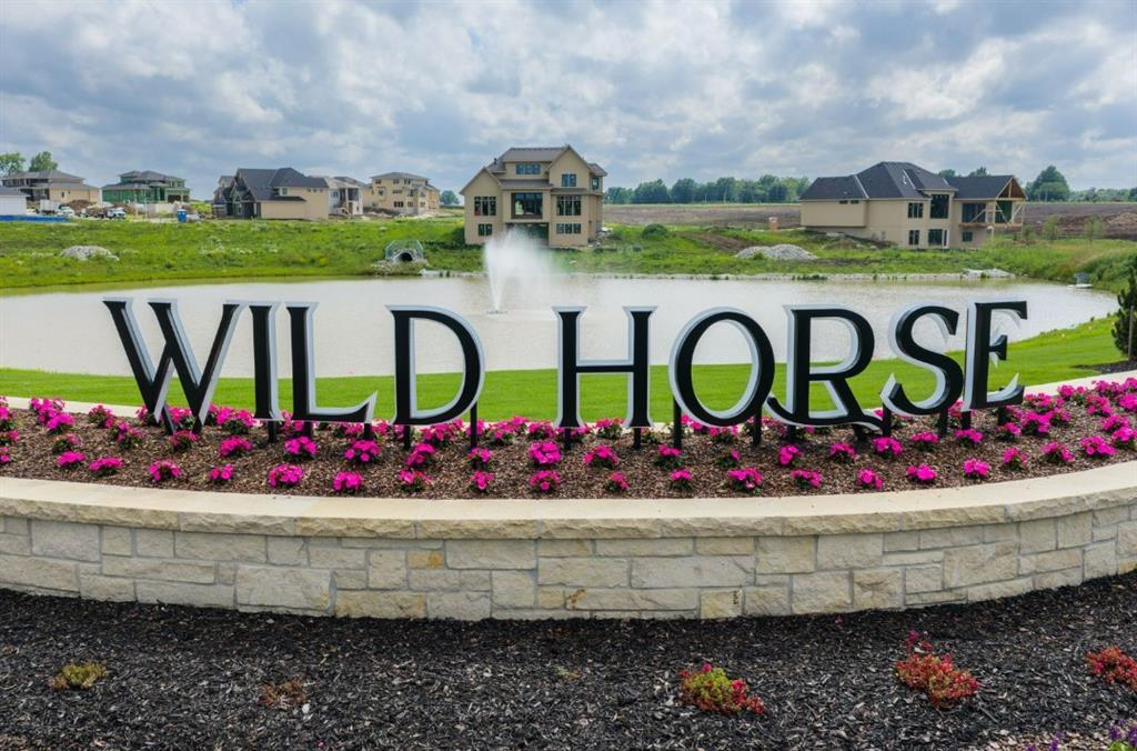 9502 W 175 Ter, Overland Park, KS 66221