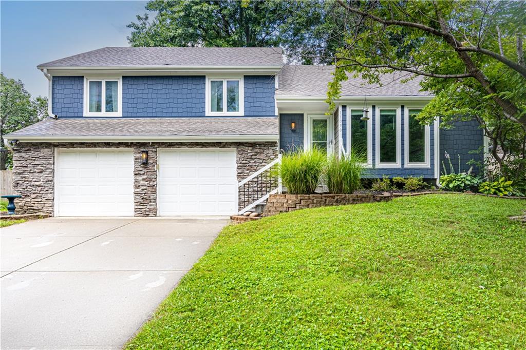 11030 Rene St, Lenexa, KS 66215