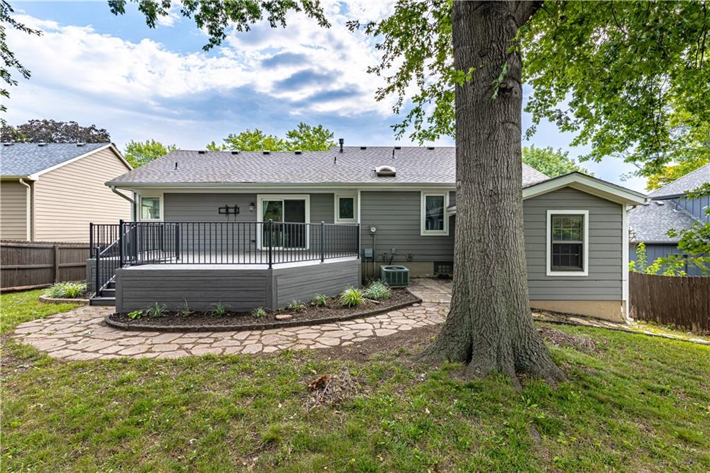 11030 Rene St, Lenexa, KS 66215