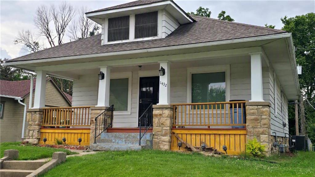 1432 S 38th St, Kansas City, KS 66106