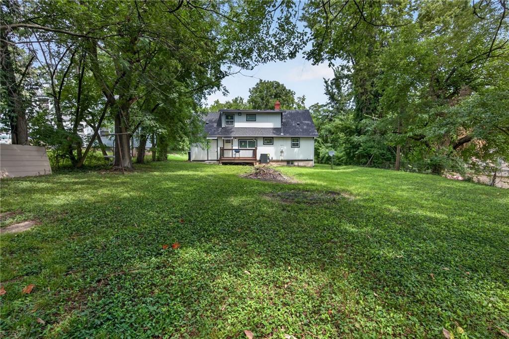 4711 E 43rd St, Kansas City, MO 64130