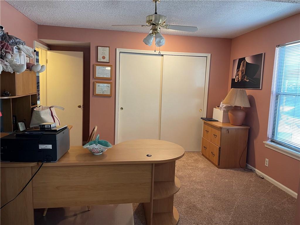 8929 W 106 Ter, Overland Park, KS 66212