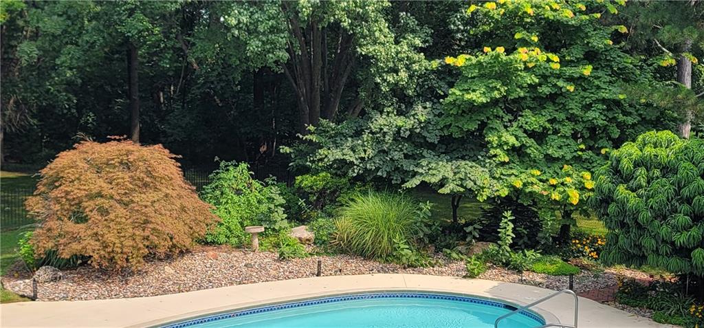 13726 Goodman St, Overland Park, KS 66223