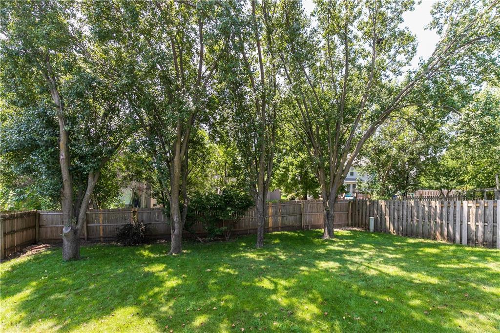 21423 W 47th Ct, Shawnee, KS 66218