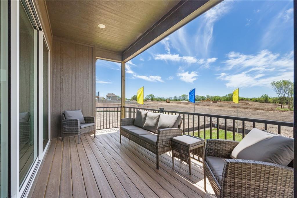 16378 Craig St, Basehor, KS 66007