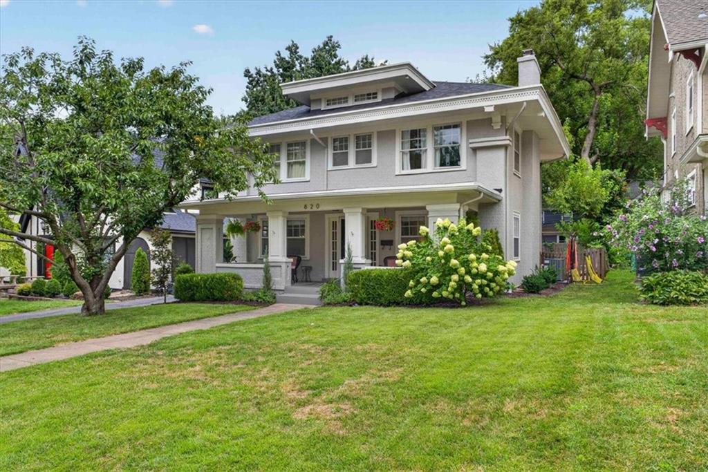 820 W 72nd St, Kansas City, MO 64114