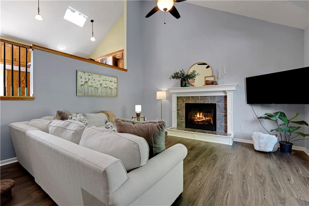15655 S Apache St, Olathe, KS 66062