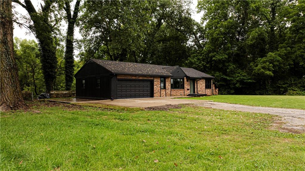 18405 E Truman Rd, Independence, MO 64057
