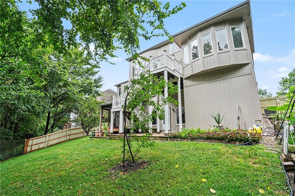 5821 Bedford Ave, Kansas City, MO 64151