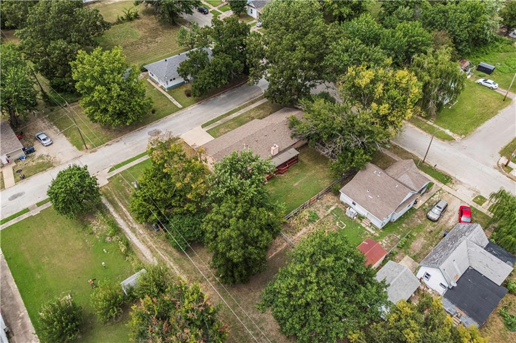 624 N 15th St, Independence, KS 67301