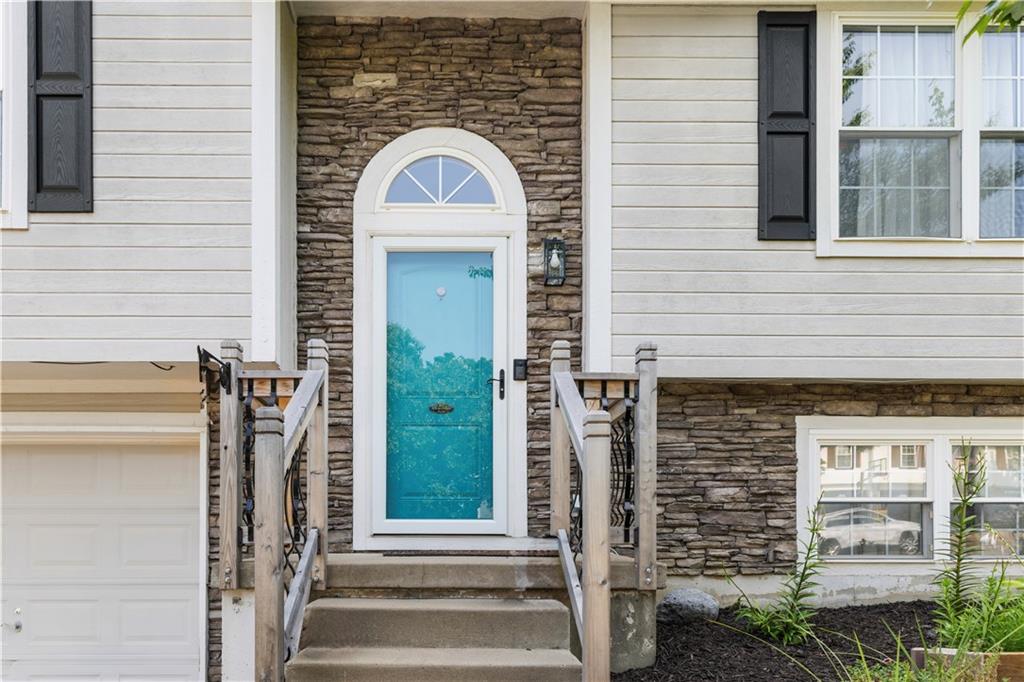 1508 NW Nicholas Dr, Grain Valley, MO 64029