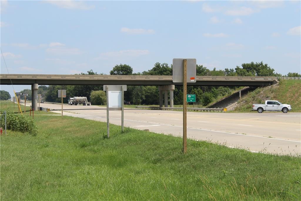 371 - 471 Bills Way St, Iola, KS 66749