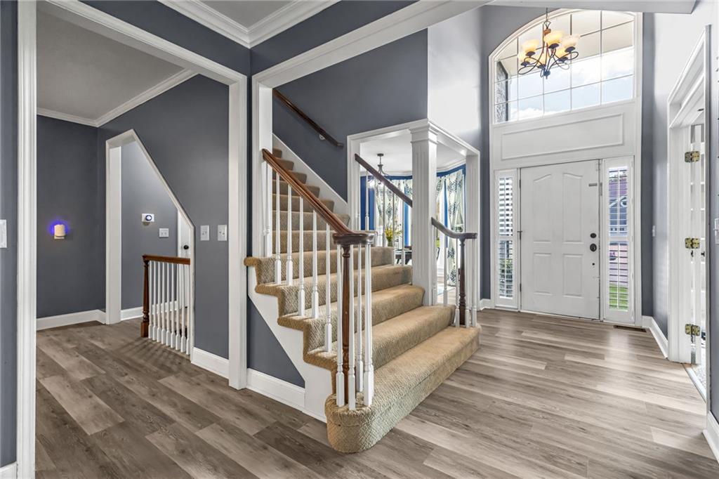 324 NW Bradford St, Lee's Summit, MO 64064