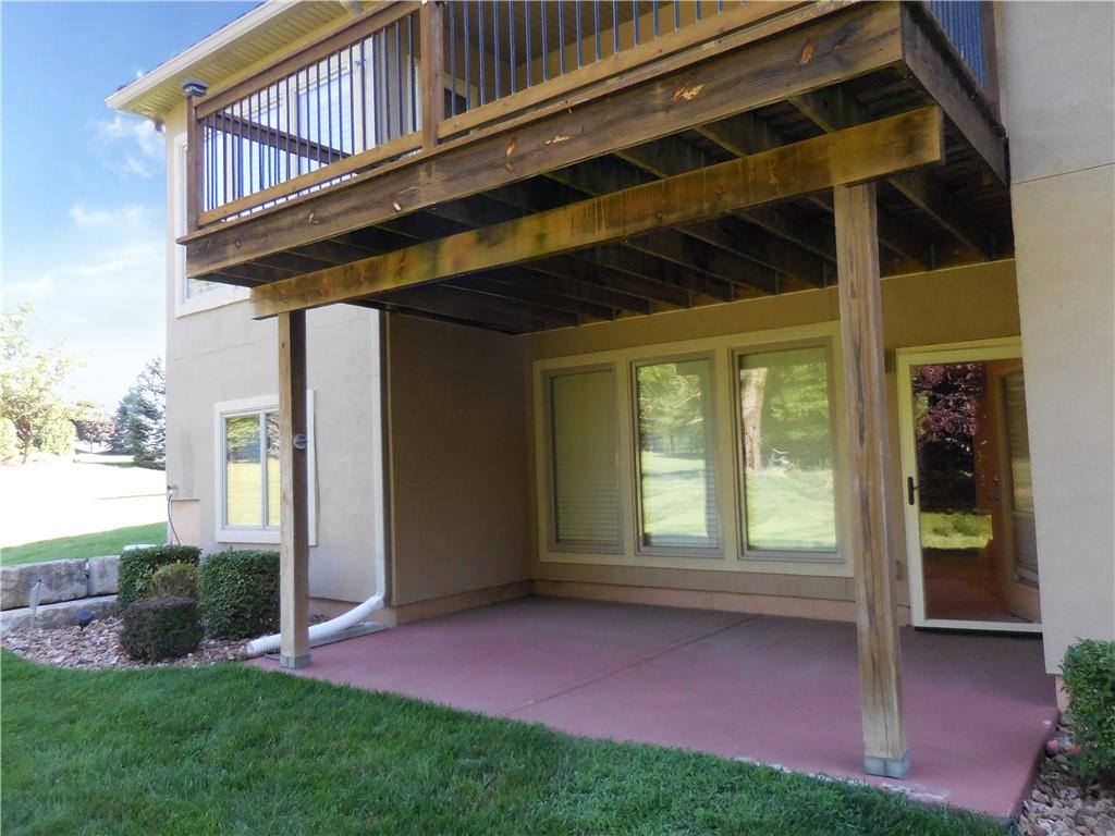 4102 NE Chapel Manor Ct, Lee's Summit, MO 64064