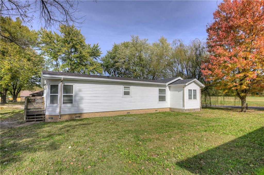 705 N Cayuga St, Frontenac, KS 66762