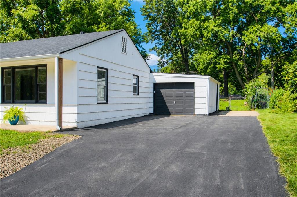5306 N Garfield Ave, Kansas City, MO 64118