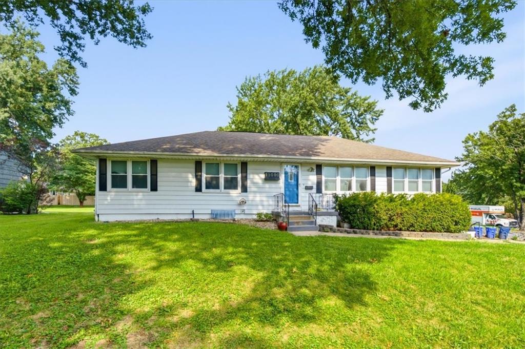 13000 E Byars Rd, Grandview, MO 64030