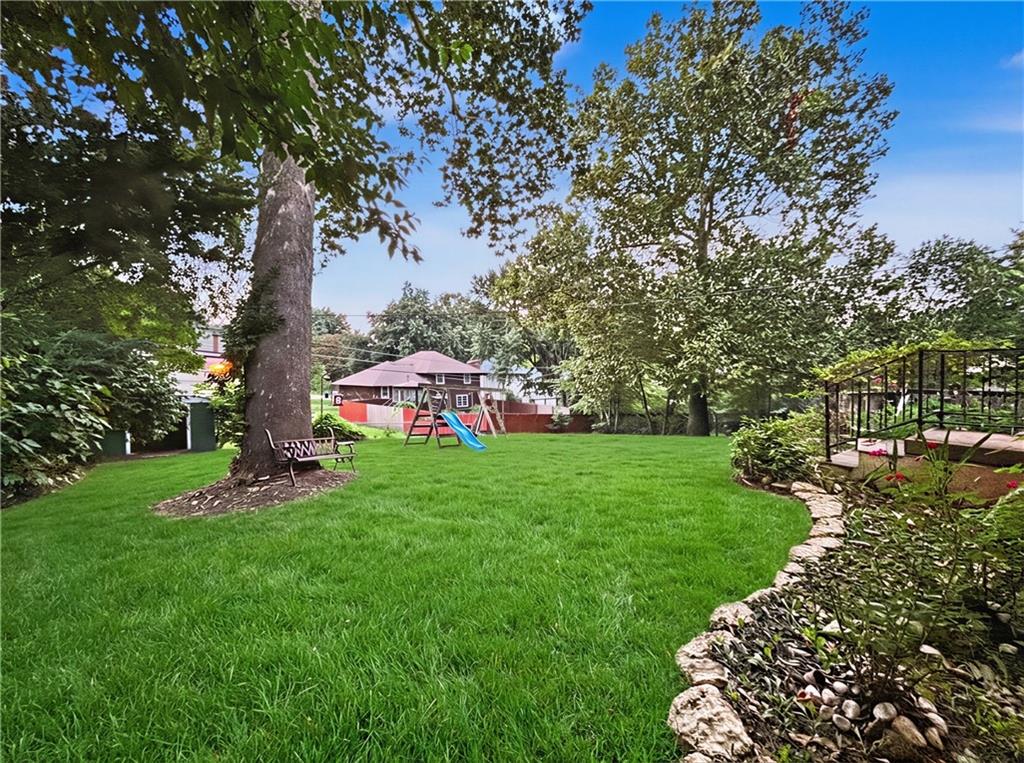 10704 Fremont Ave, Kansas City, MO 64134